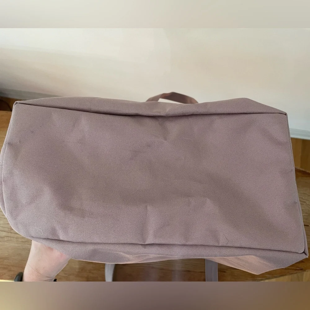 Herschel Supply Co. Mica One Size Tote Bag Purse Purple Zip Top Canvas Bag